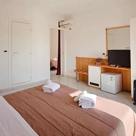Hotel Felicioni Pineto Exterior photo