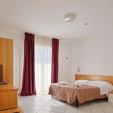 Hotel Felicioni Pineto Exterior photo